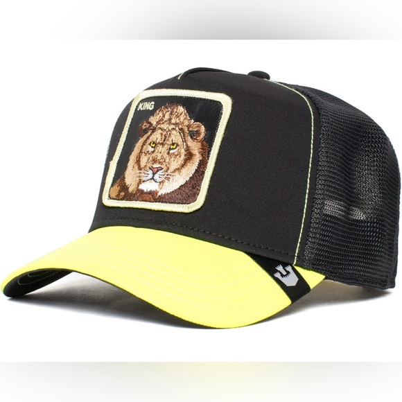 Goorin Bros. Lion King Everything Light Touches The Farm BLK/YLLW Trucker Hat - Picture 1 of 5